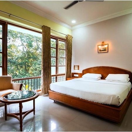 Aranya Nivas Hotel Thekkady Exterior photo
