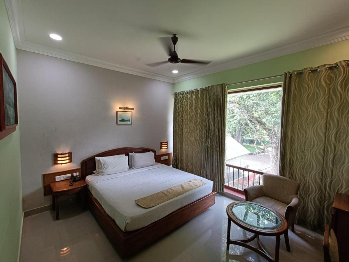 Aranya Nivas Hotel Thekkady Exterior photo