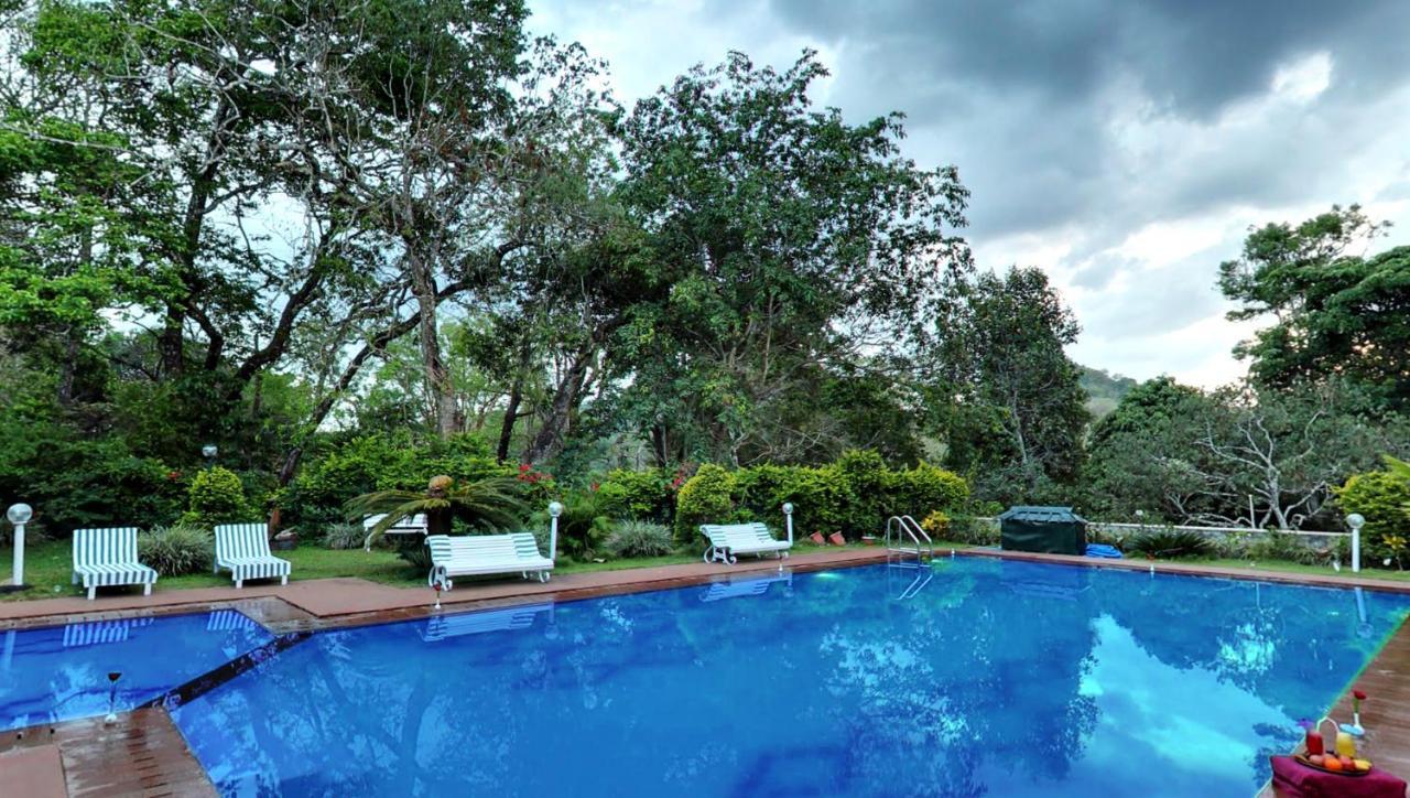 Aranya Nivas Hotel Thekkady Exterior photo